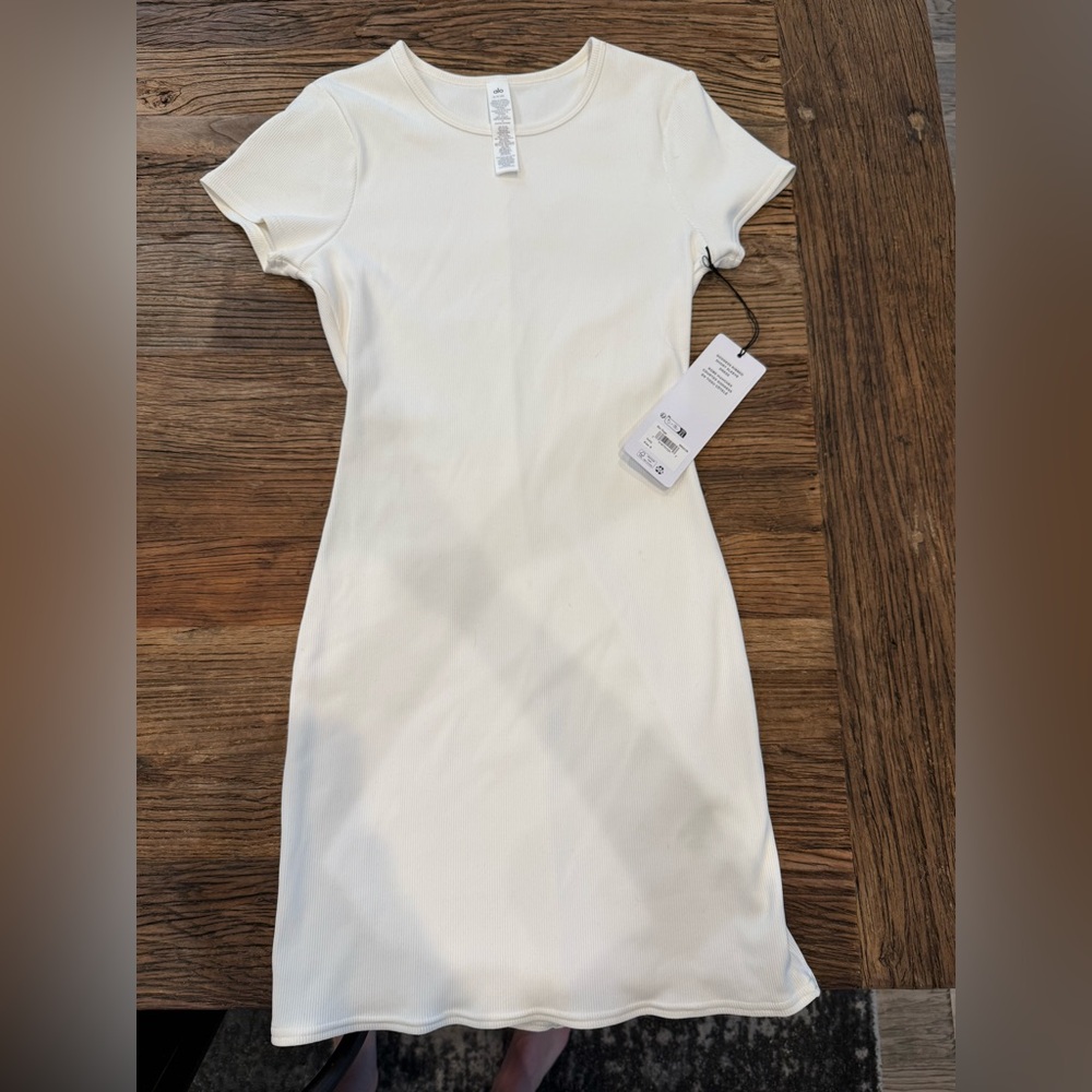 ALO Yoga Ivory Goddess Ribbed Short Sleeve Dress S